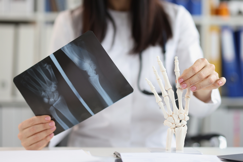 Anatomie pathologie et soin d'os de la main